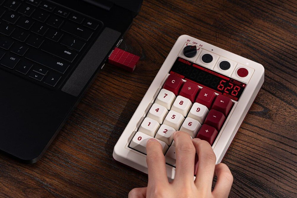 Klawiatura 8BITDO Retro 18 Fami opis