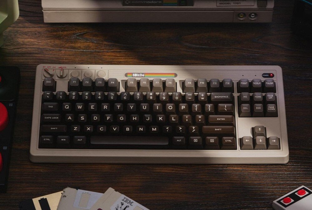 Klawiatura 8BITDO Retro C64 wygląd opis