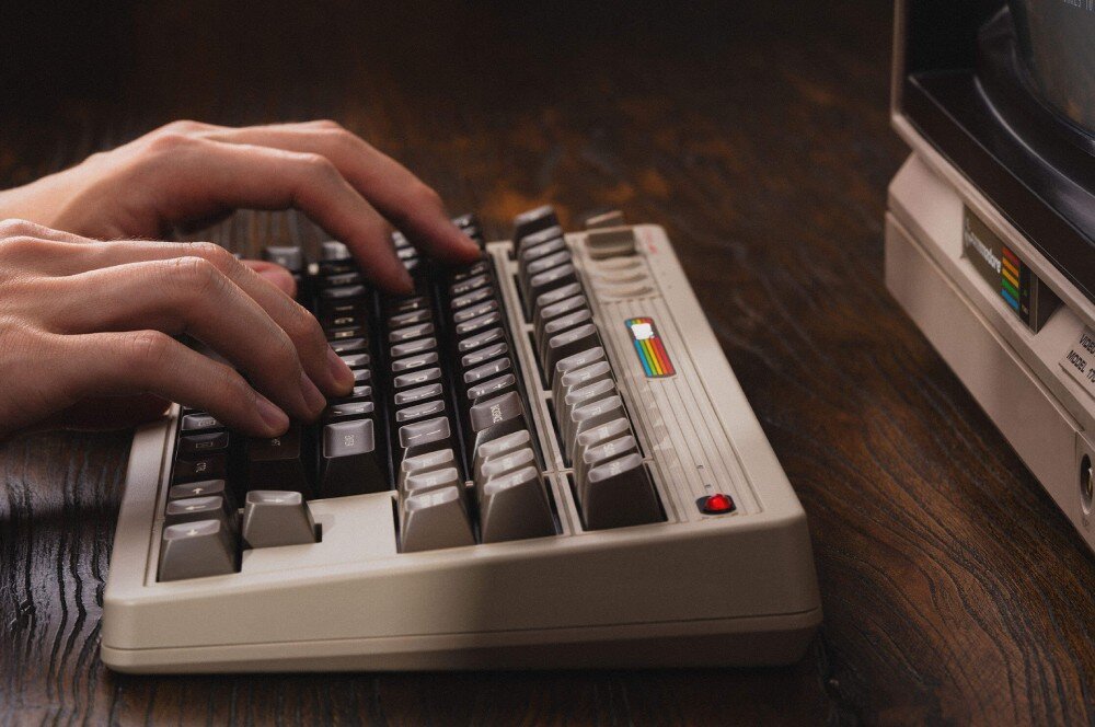 Klawiatura 8BITDO Retro C64 kompatybilność systemy podłączenie łączność