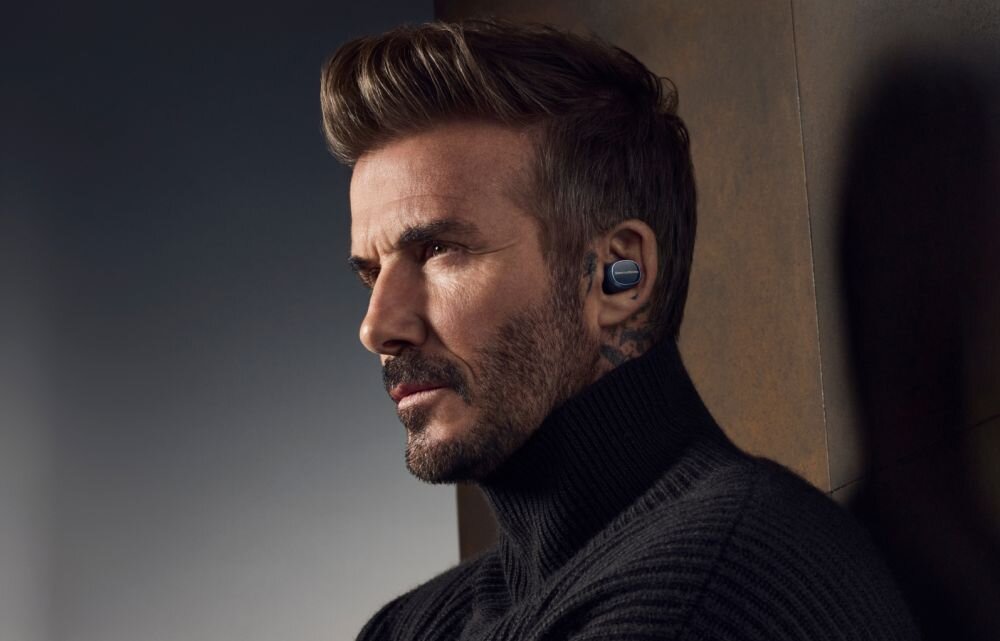 Słuchawki dokanałowe BOWERS & WILKINS Pi8 design komfort lekkość dźwięk jakość wrażenia słuchowe ergonomia lekkość sport aktywność podróże czas pracy działanie akumulator