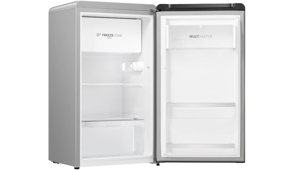 Lodówka HISENSE RR106D4CDE 86.7cm Srebrna otwarta lodówka stoi bokiem białe wnętrze półki szuflady białe tło hałas jedynie 36 dB pracuje cicho nie zakłóca domowego spokoju regulowane nóżki stabilne ustawienie  Zdolność utrzymywania temperatury do 10 godzin