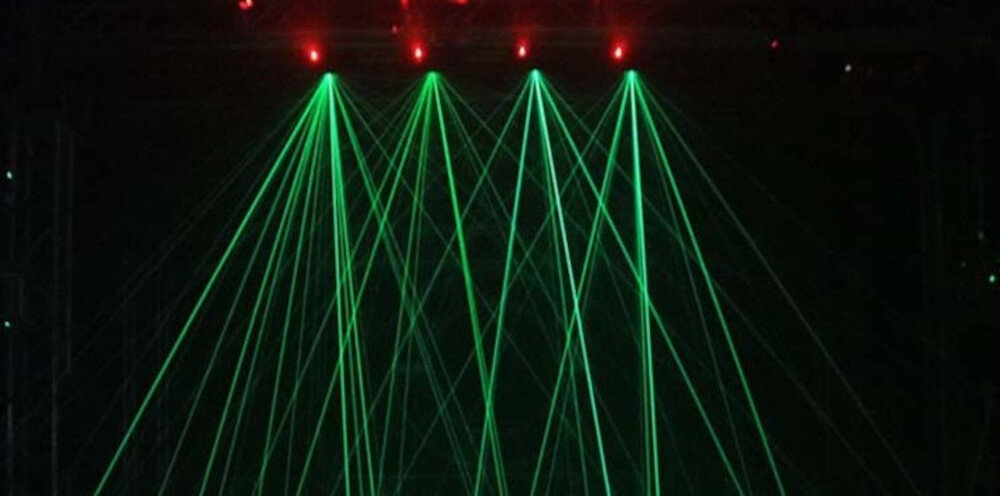 Reflektor LIGHT4ME Spider Strobo - Wygodne sterowanie i tryby pracy