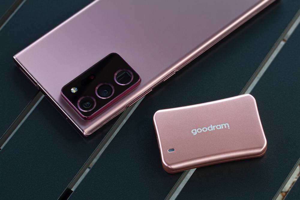 Dysk GOODRAM HX200 1TB SSD Różowy przeznaczenie obudowa materiał kolory