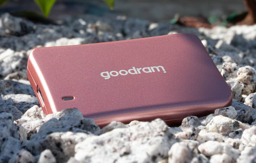Dysk GOODRAM HX200 1TB SSD Różowy wymiary wielkość odporność temperatura