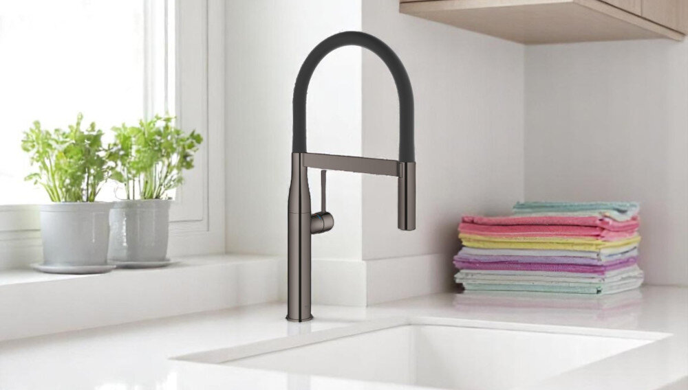 Bateria GROHE Essence 30294A00 obrotowa wylewka wygoda płynna praca ceramiczna głowica kolory Zasięg wylewka Wymiary Wysokość