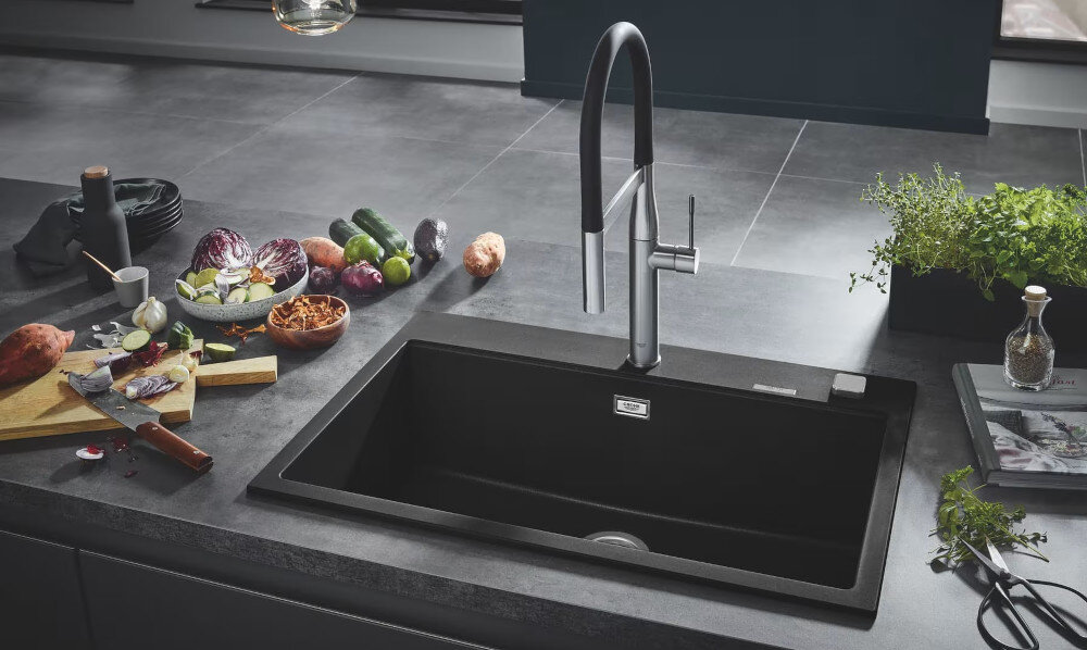 Bateria GROHE Essence 30294DC0 obrotowa wylewka wygoda płynna praca ceramiczna głowica kolory Zasięg wylewka Wymiary Wysokość