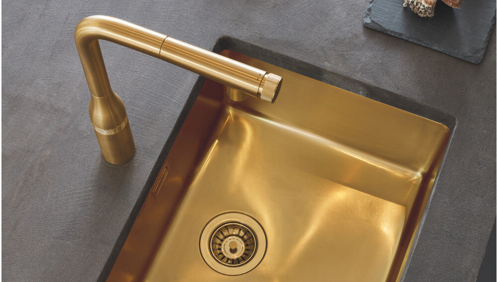 Bateria GROHE Essence 31615GL0 obrotowa wylewka wygoda płynna praca ceramiczna głowica kolory Zasięg wylewka Wymiary Wysokość