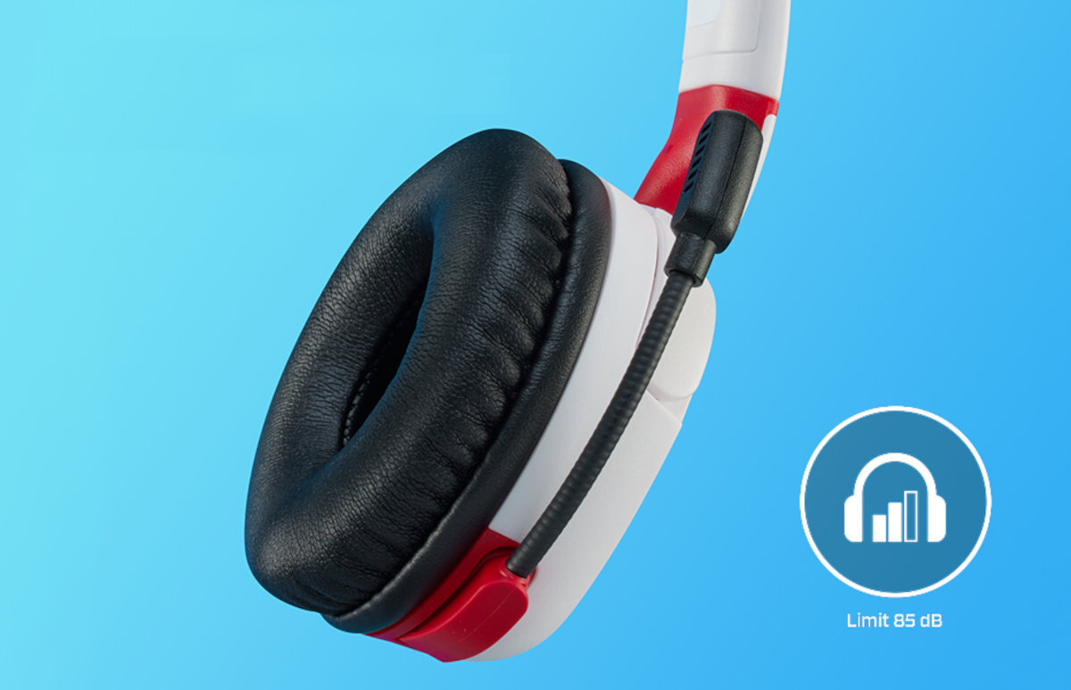 HYPERX Cloud Mini 85 dB pomaga chronić słuch od 8 do 12 lat - nausznik z bliska