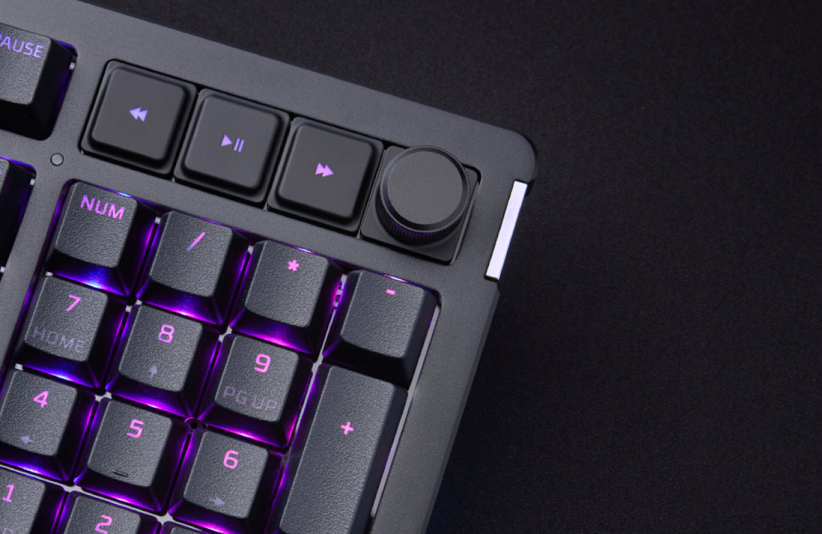 HYPERX Alloy Rise Dedykowane przyciski przewijanie, odtwarzanie i pauzowanie Pokrętło głośności regulację dźwięku wyciszenie - pokrętło multimediów