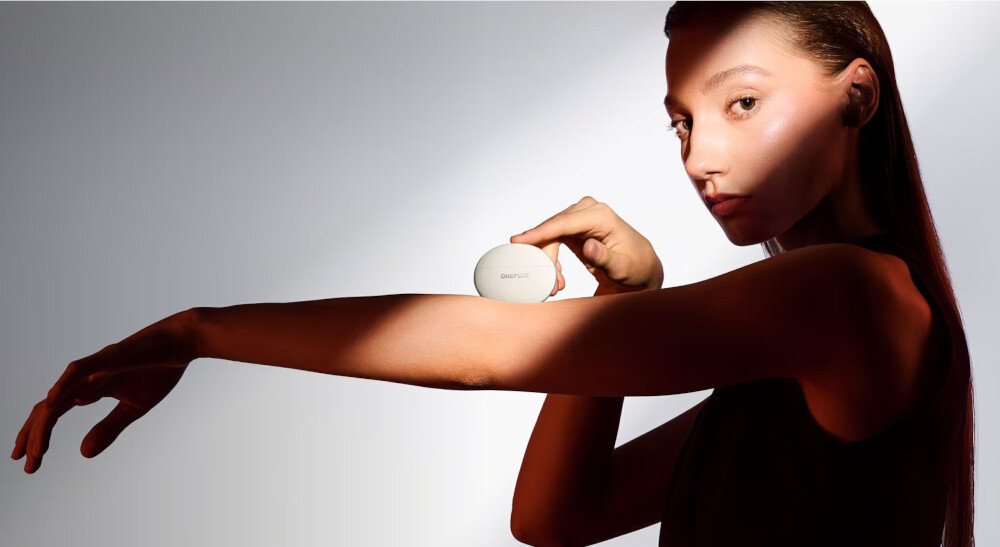 Słuchawki dokanałowe ONEPLUS Buds Pro 3 ANC do 43 godzin pracy krok energia rozladowanie czas pracy czas dzialania