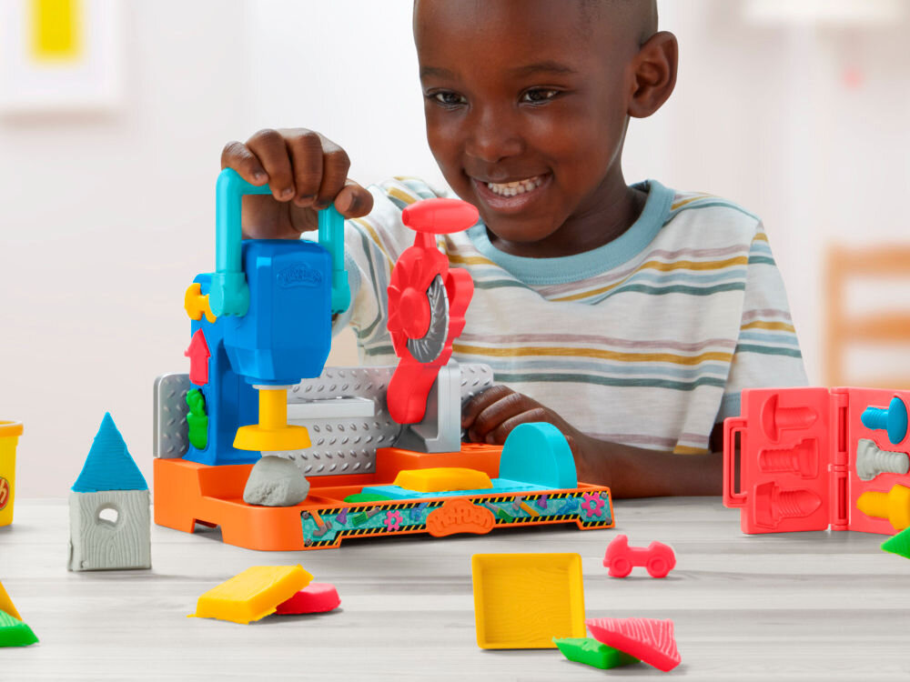 Ciastolina PLAY-DOH Kolorowy warsztat F91415L0 Play-Doh Stamp & Saw Tool Bench kreatywna zabawa warsztat dzieci