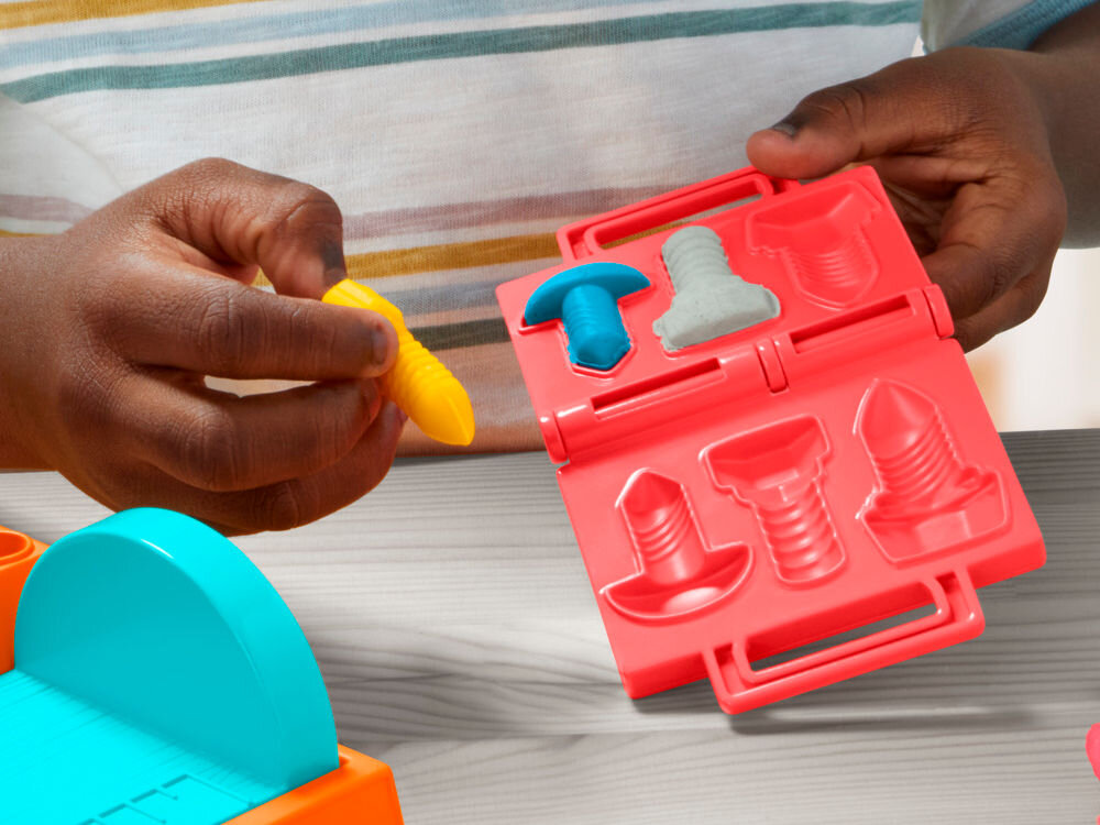 Ciastolina PLAY-DOH Kolorowy warsztat F91415L0 Play-Doh Stamp & Saw Tool Bench warsztat dzieci stolarz kreatywna zabawa