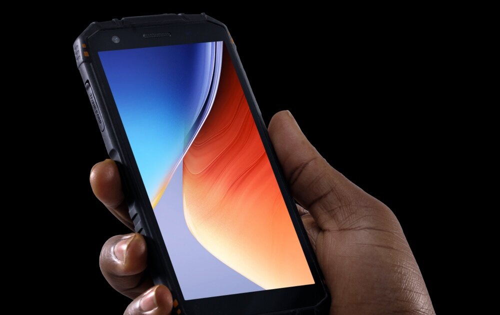 Smartfon DOOGEE S41 Plus w ręku Wyświetlacz