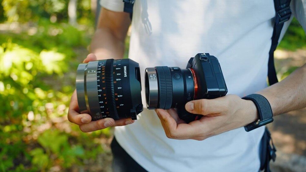 Obiektyw SAMYANG V-AF 45 mm T1.9 opis