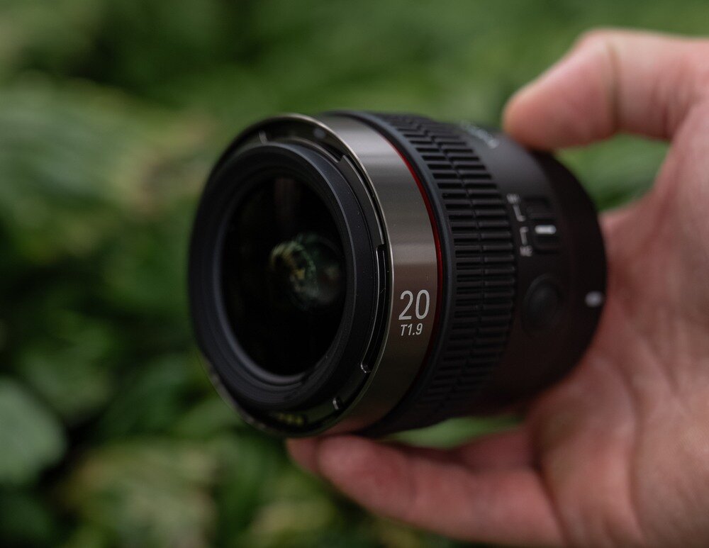 Obiektyw SAMYANG V-AF 20 mm T1.9 opis