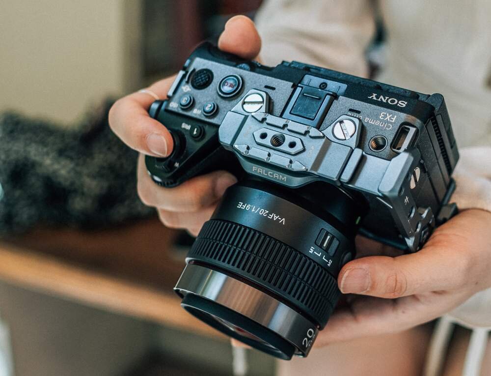 Obiektyw SAMYANG V-AF 20 mm T1.9 precyzja