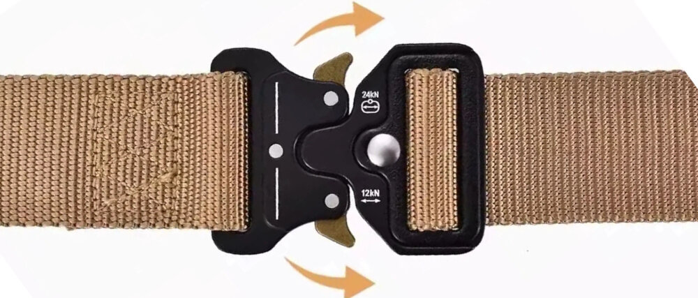 Pas taktyczny EXTRALINK Military MIL-690 Oliwkowy zbliżenie na klamrę konstrukcji klamry odporność na obciążenia i uszkodzenia mechaniczne stabilne przyleganie pasa utrzymuje odzież na właściwym miejscu komfort ruchu i pewność działania