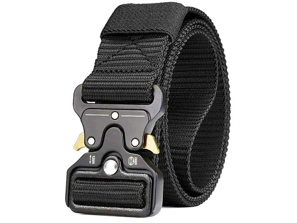 Pas taktyczny EXTRALINK Military MIL-689 Czarny pas na białym tle widoczny od przodu pod skosem w codziennym użytkowaniu w wymagających aktywnościach outdoorowych wytrzymała konstrukcja stabilne dopasowanie komfort ruchu