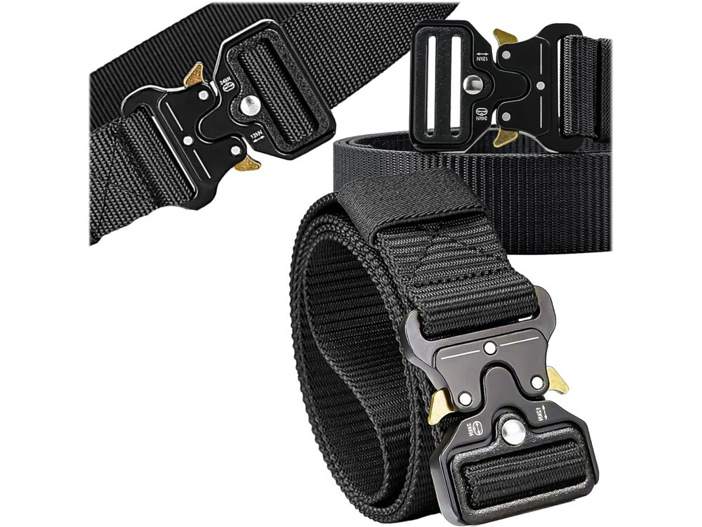 Pas taktyczny EXTRALINK Military MIL-689 Czarny zwinięty pasek na białym tle widoczny od przodu pod skosem w tle rozłożony pasek i zbliżenie na klamrę z odpornej na uszkodzenia mechaniczne taśmy parcianej nylonowej trwałość i odporność na przetarcia materiał zachowuje elastyczność nie odkształca się