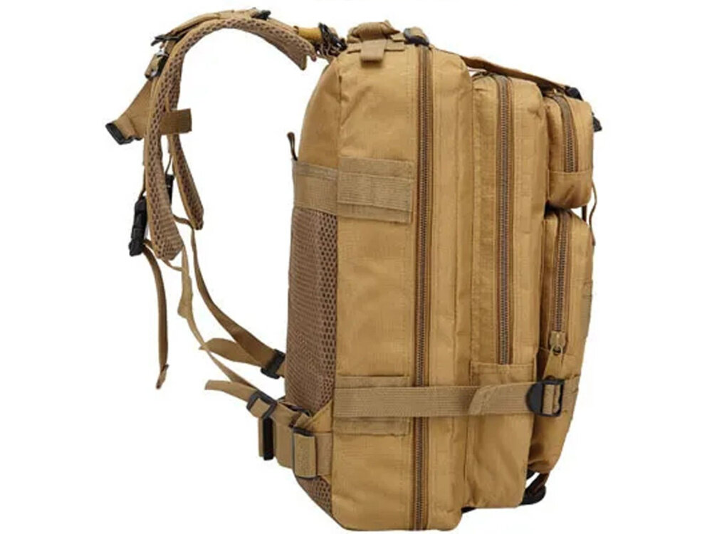 Plecak EXTRALINK Military MIL-667 Brązowy plecak na białym tle widoczny z boku siatka MESH 3D na plecach i szelkach skuteczna cyrkulacja powietrza ogranicza pocenie się komfort noszenia wentylowana konstrukcja ergonomiczne szelki