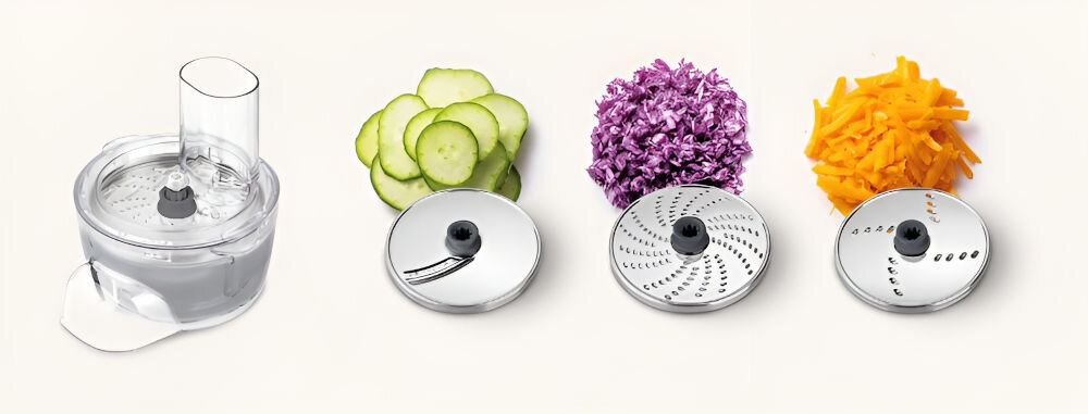 Robot kuchenny planetarny ETA Gratus Storio II 204390020 1200W z maszynką do mięsa Czerwony jasne tło przystawka do szatkowania różne tarcze pokrojony ogórek pokrojona kapusta pokrojona marchewka praktyczna szatkownica ułatwienie codziennego gotowania efektywne krojenie warzyw owoców jajek serów wiele innych produktów wytrzymałe ostrza ze stali nierdzewnej szybkie i precyzyjne rozdrobnienie składników do sałatek i chrupiących surówek funkcjonalność i wygoda 