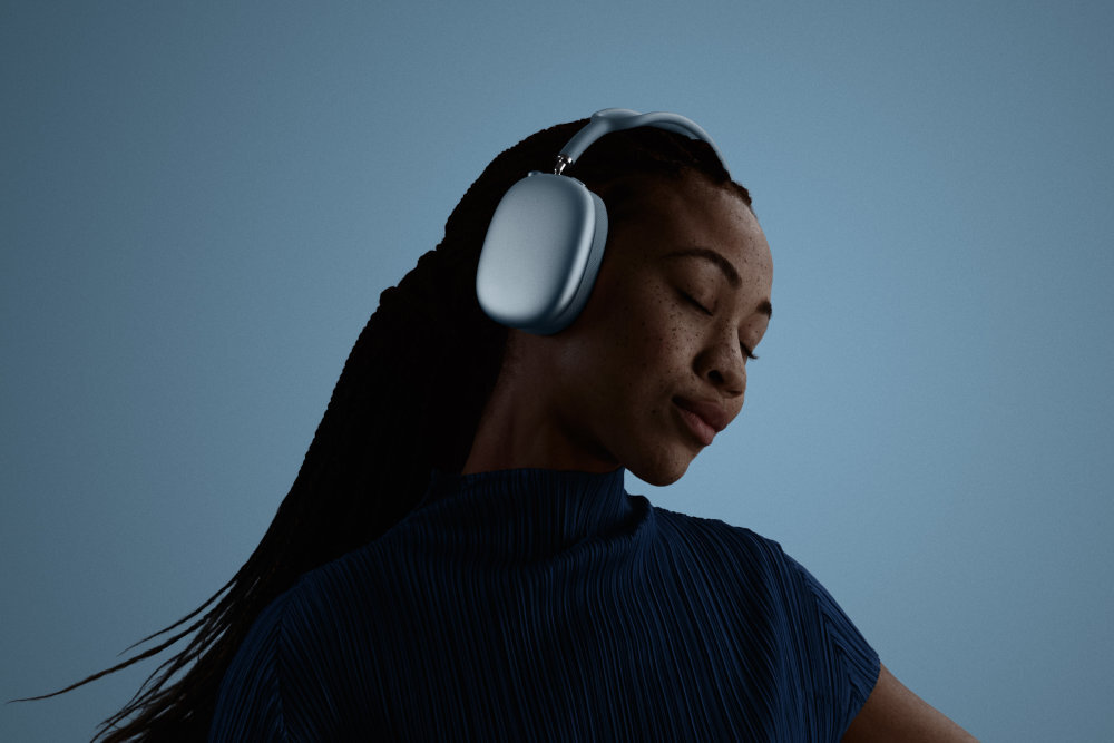 Мікрофони APPLE AIRPODS MAX з адаптивним вирівнюванням (EQ).