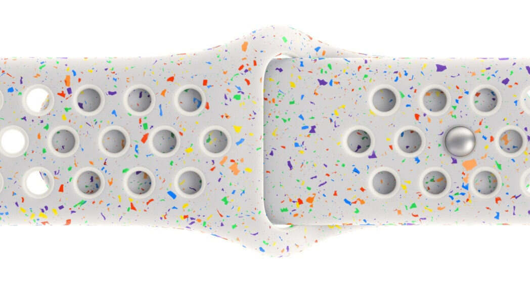 Pasek do Apple Watch Nike (38/40/41mm) M/L Czysta platyna wzór z losowo ułożonych kolorowych płatków wykonany z co najmniej 30% fluoroelastomeru z recyklingu