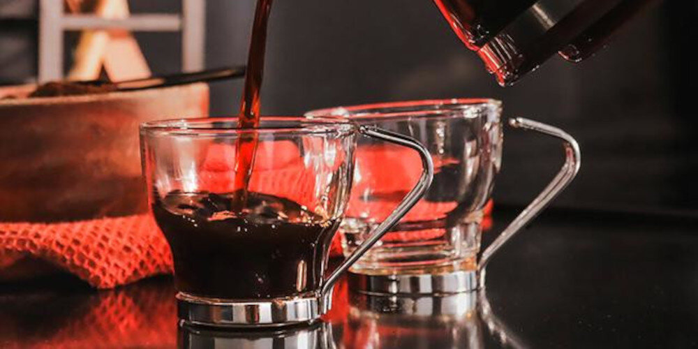 Ekspres CECOTEC Coffee 56 Drop Aromat, który pobudza Technologia ExtremeAroma wyraźny smak i zapach kawa