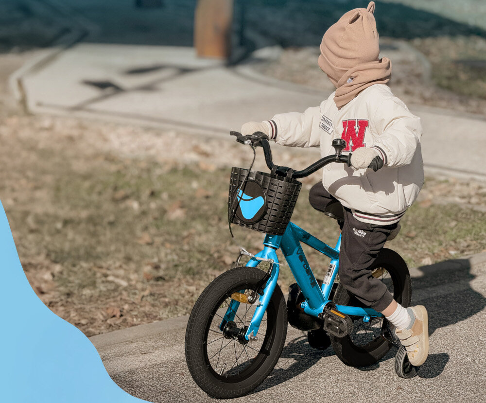 Rower dziecięcy SUN BABY Verdant Rowan 14 cali dla chłopca Niebieski droga dziecko siedzi na rowerku patrzy na tylne koło dla dzieci w wieku od 2 do 4 lat trwałość wytrzymałość mocna konstrukcja