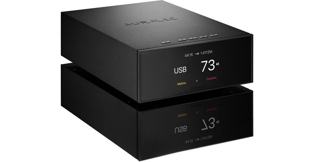 Odtwarzacz sieciowy AURALiC Vega S1, formaty AAC FLAC WAV DSF i inne, odtwarzanie płyt CD przez USB oraz programowanie pilota Smart-IR, urządzenie na białym tle