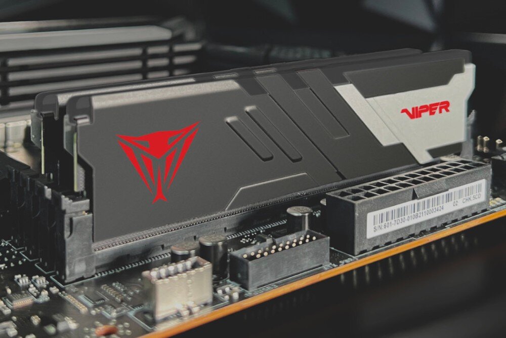 Komputer MAD DOG ENDORFY500AIR-A08WB32 R7-7800X3D 32GB RAM 1TB SSD GeForce RTX4060 Wi-Fi Windows 11 Home pamięć taktowanie opóźnienia płynność
