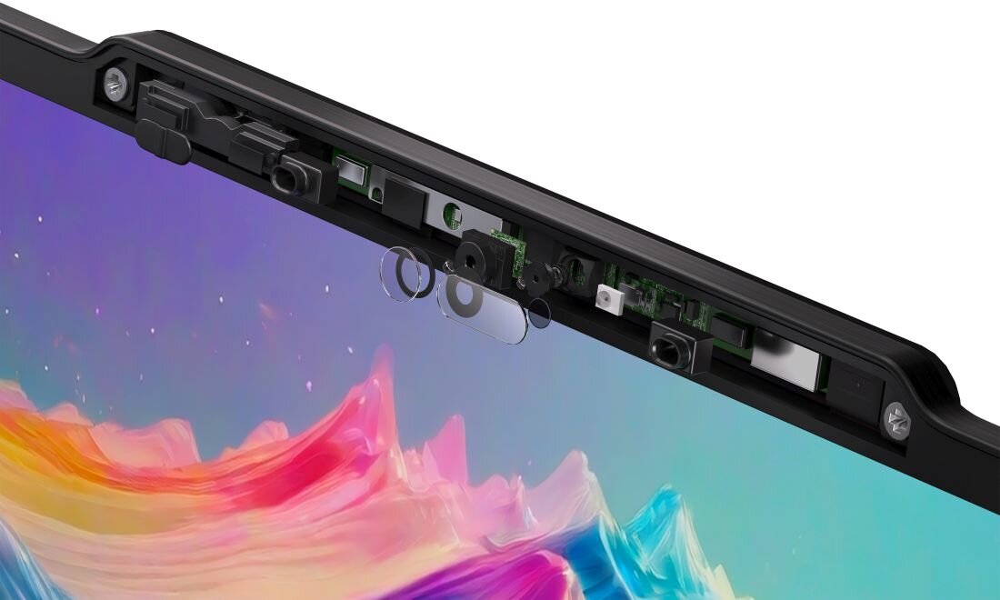 Widok eksplodowany wewnętrznych komponentów laptopa Lenovo ThinkPad z modułem dTPM, przedstawiający kamerę, głośniki i układy bezpieczeństwa w górnej części obudowy - Czytnik linii papilarnych i rozpoznawanie twarzy  