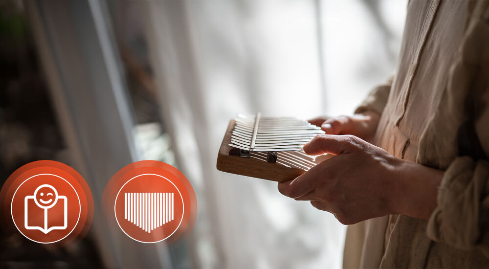 Kalimba MUSICMATE MM-C10-BR Peacemelody Naturalny każdy element starannie zaprojektowany połączenie drewnianego korpusu z precyzyjnie strojonymi klawiszami ręczne wykonanie dbałość o detale listwa wibracyjna otwór rezonansowy