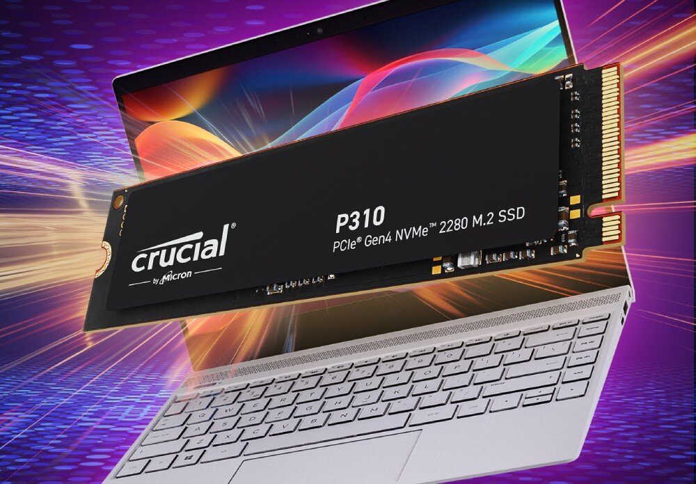 Dysk CRUCIAL P310 Dysk SSD 'crucial P310' unosi się przed ekranem laptopa z kolorową grafiką, w tle dynamiczne linie i światła, pojemność, kompatybilność
