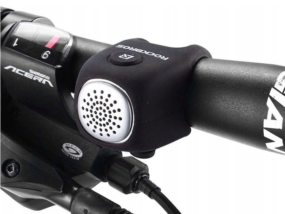 Dzwonek rowerowy ROCKBROS CB1709BK Czarny, Silikon, montaż, elastyczność, wygoda, Prezentacja montażu dzwonka na kierownicy roweru.