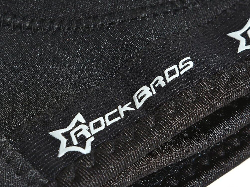 Ochraniacz sportowy ROCKBROS LF1106M , materiał, oddychalność, odprowadzanie, wilgoć, Zbliżenie na materiał i logo na opasce kolanowej.