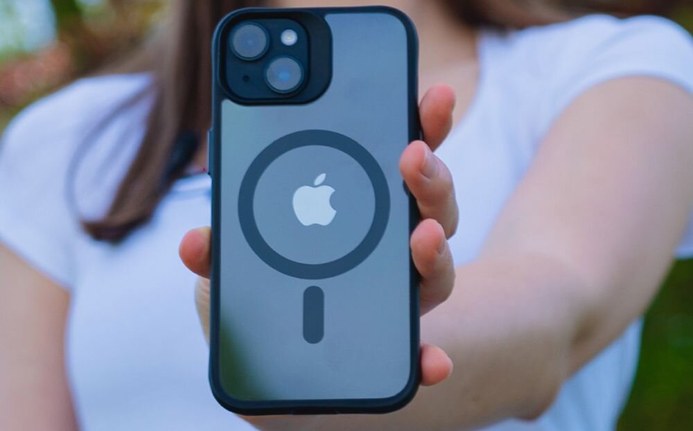 Etui XLINE Satin Guardx pancerne ochrona magsafe technologia magnetyczny car holder