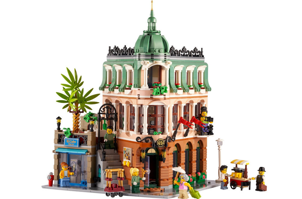LEGO 10297 ICONS Бутик-готель із багатьма сюрпризами - від розкішних апартаментів до затишних номерів, увага до деталей