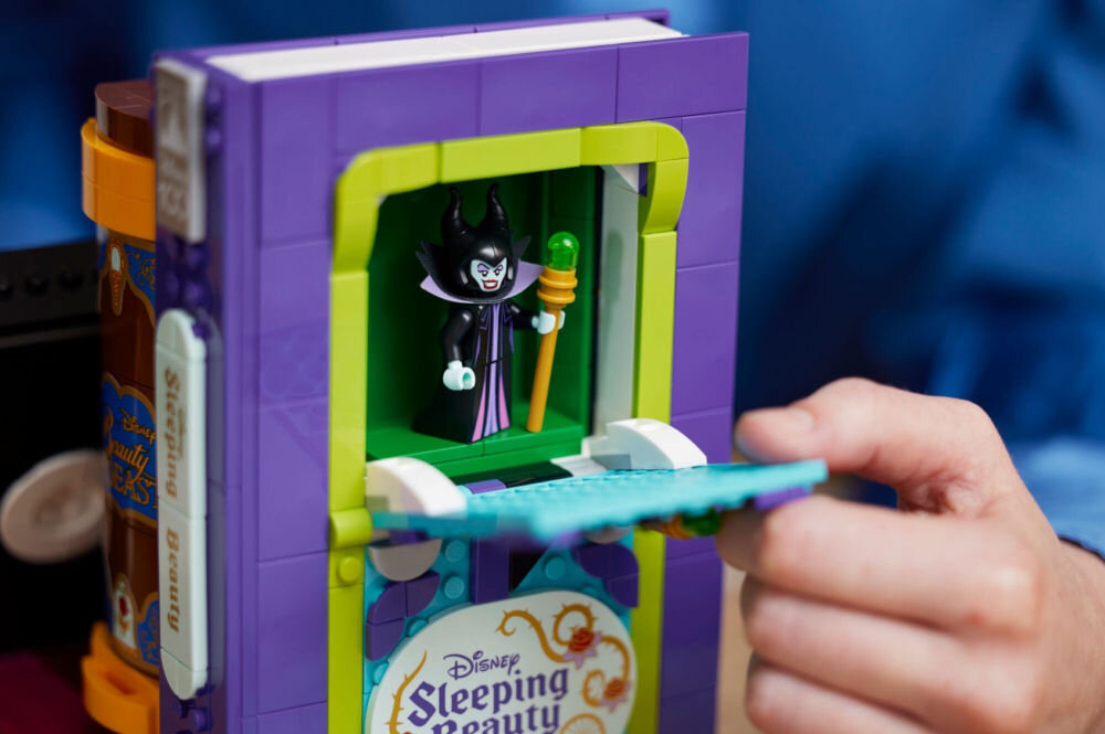 LEGO 43227 Disney Ikony złoczyńców dla wszystkich fanów złoczyńców z
					klasycznych filmów Disneya możliwość stworzenia własnej kolekcji kultowych przedmiotów 
					związanych z najbardziej pamiętnymi antagonistami