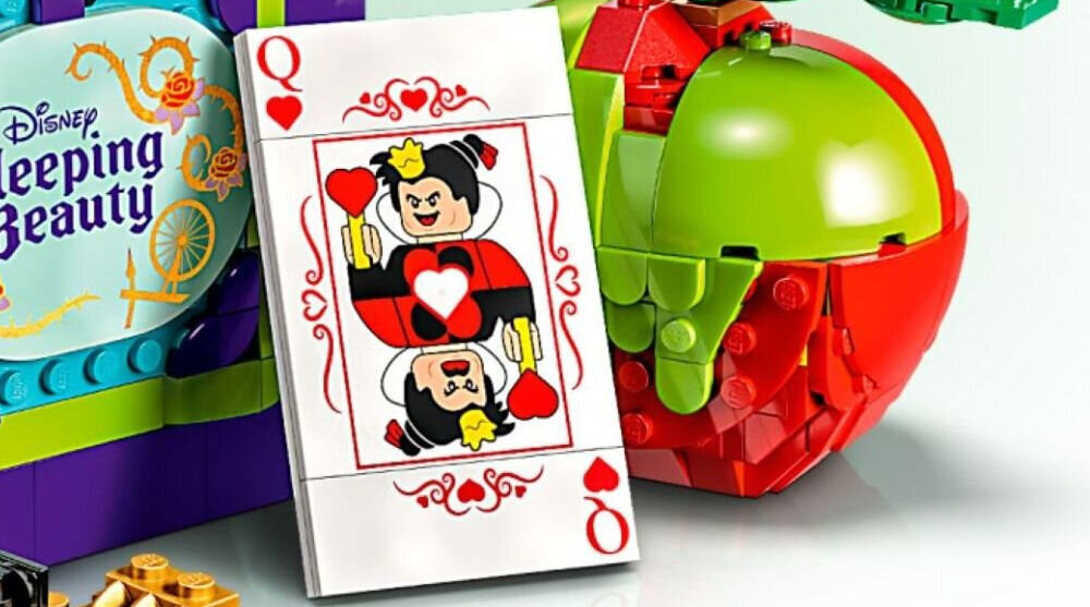 LEGO 43227 Disney Ikony złoczyńców Inspirowana Alicją w Krainie Czarów elegancka karta do gry przypomina o ekscentrycznej naturze Królowej Kier