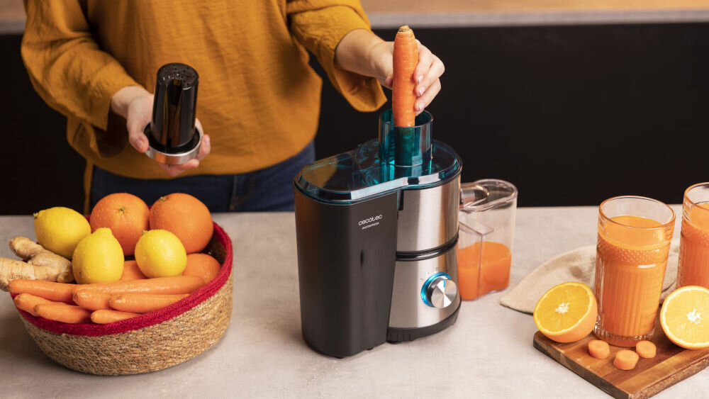 Sokowirówka CECOTEC Juice Fresh 400 Titan otwór wlotowy o średnicy 55 mm większe kawałki owoców i warzyw oszczędność czasu wysiłku duży otwór wygoda w użyciu