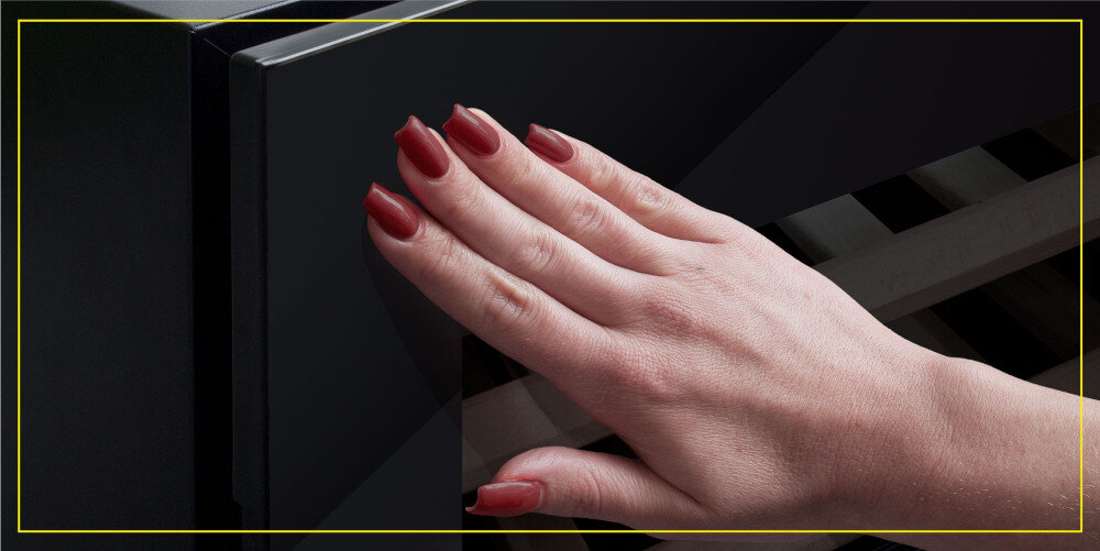 Chłodziarka do wina BERG BRGSW24 wygodne otwieranie Push to Open bez uchwytów lekkie naciśnięcie elegancja styl wygląd