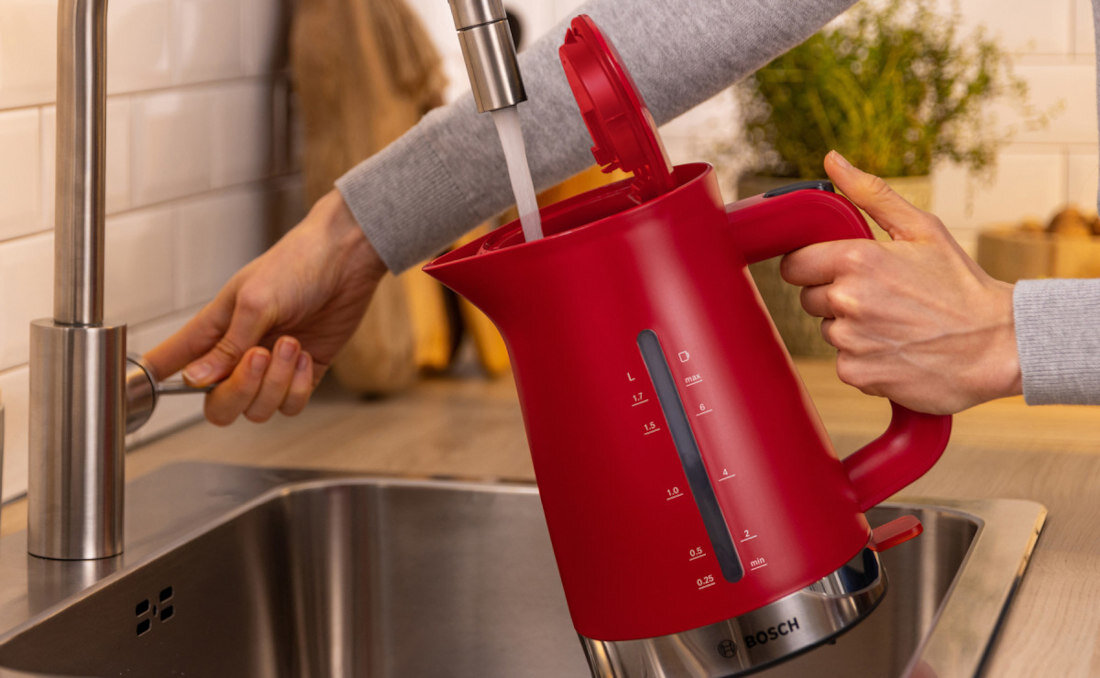 Czajnik BOSCH MyMoment TWK4M224 Czerwony Szerokie otwarcie użytkowanie wygoda czyszczenie