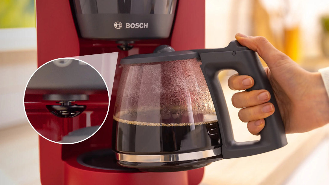 Ekspres BOSCH MyMoment TKA3M134 Czerwony Szkalny dzbanek pojemność aromat kawa smak
