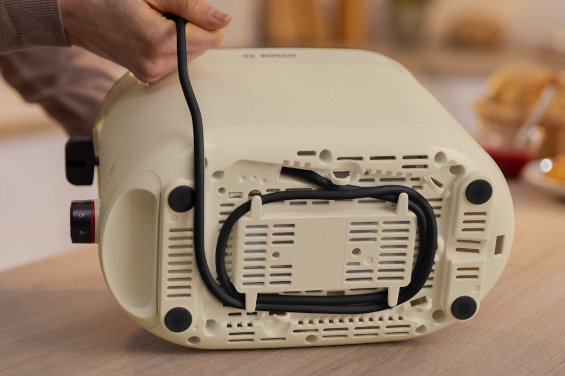 Toster BOSCH TAT2M127 Schowek na przewód przechowywanie regulacja długości dostosowanie komfort użytkowanie