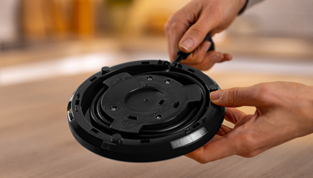 Czajnik BOSCH MyMoment TWK3M123 Czarny Schowek na kabel wygoda komfort dostosowanie baza