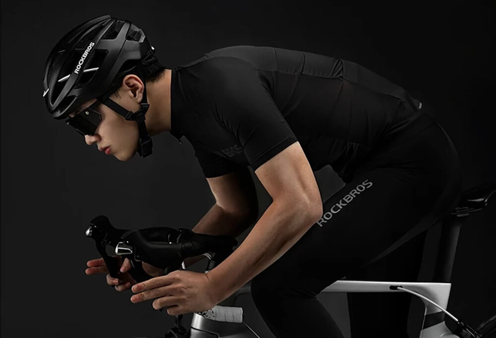Koszulka rowerowa ROCKBROS 15120002002 rozmiar M sportowa dopasowana aerodynamiczna oddychajacy material komfortowe uzytkowanie jazda na rowerze