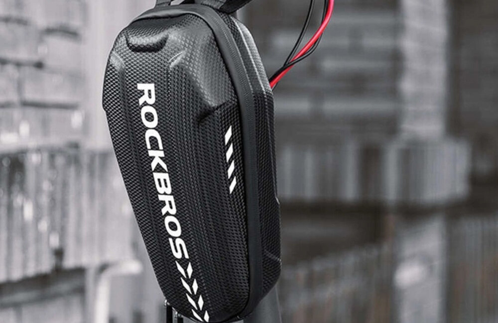 Torba na kierownicę ROCKBROS B62 Czarny zdjęcie lifestyle Podręczne akcesoria Pojemność 1,5 l 