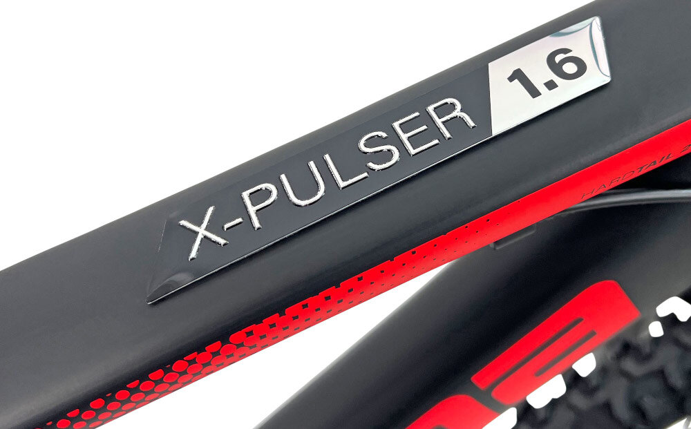 Rower górski MTB INDIANA X-Pulser 1.6 M21 26 cali męski Czarno-czerwony zbliżenie na ramę 21-calowa aluminiowa ramę rower zwinny lekki łatwo go podnieść odporność na korozję wybor rozmiaru ramy Twój wzrost mierzony w zrelaksowanej pozycji typ roweru dla osób o wzroście od 180 do 190 cm