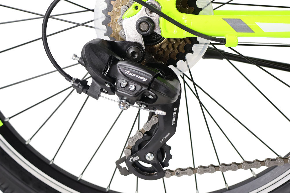 Rower młodzieżowy INDIANA Rock Jr 24 cale dla chłopca Limonkowo-szary zbliżenie na przerzutki 18 przełożeń przednia i tylna przerzutka SHIMANO Tourney do rekreacyjnej jazdy na rowerze duża wytrzymałość sprawne działanie zmiana biegów jest płynna i bezproblemowa manetki SAIGUAN SG-52 Revoshift 6x3 odpowiednie dobranie właściwego przełożenia do danego terenu